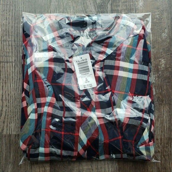 Torrid Maxi Kimono - Challis Plaid Red & Blue - Picture 4 of 4